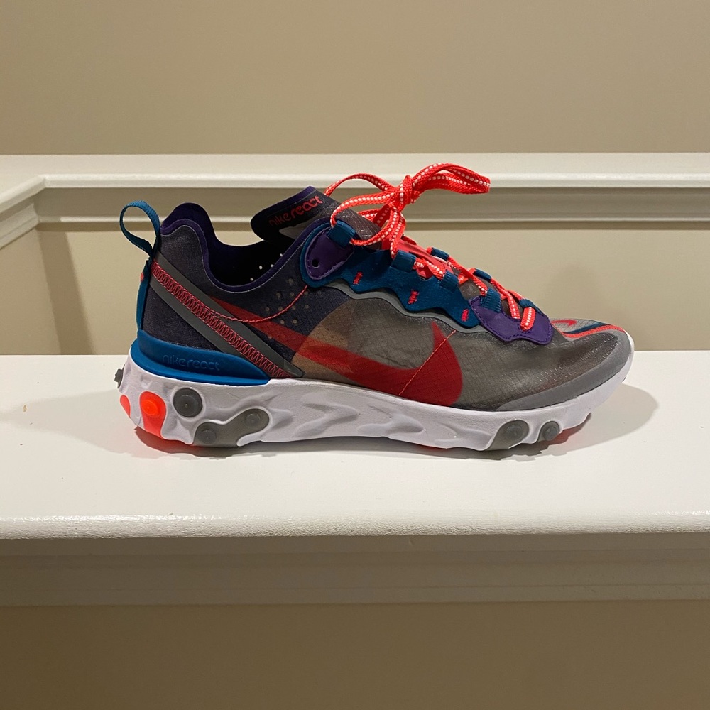 Nike React Element 87